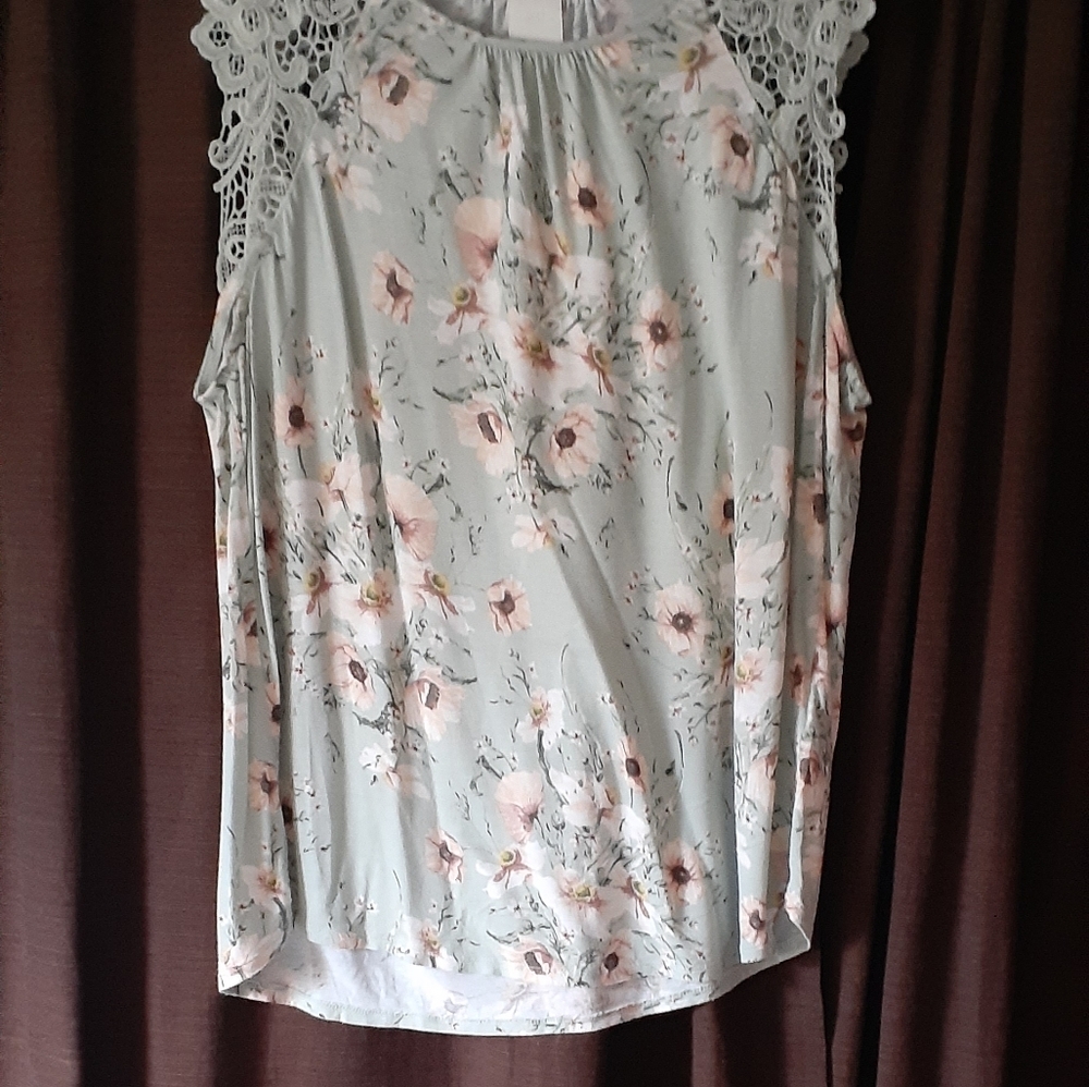 H&M - Picture 2 of 5